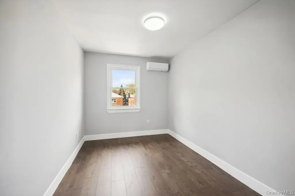224 W 252nd Street Bronx NY 10471