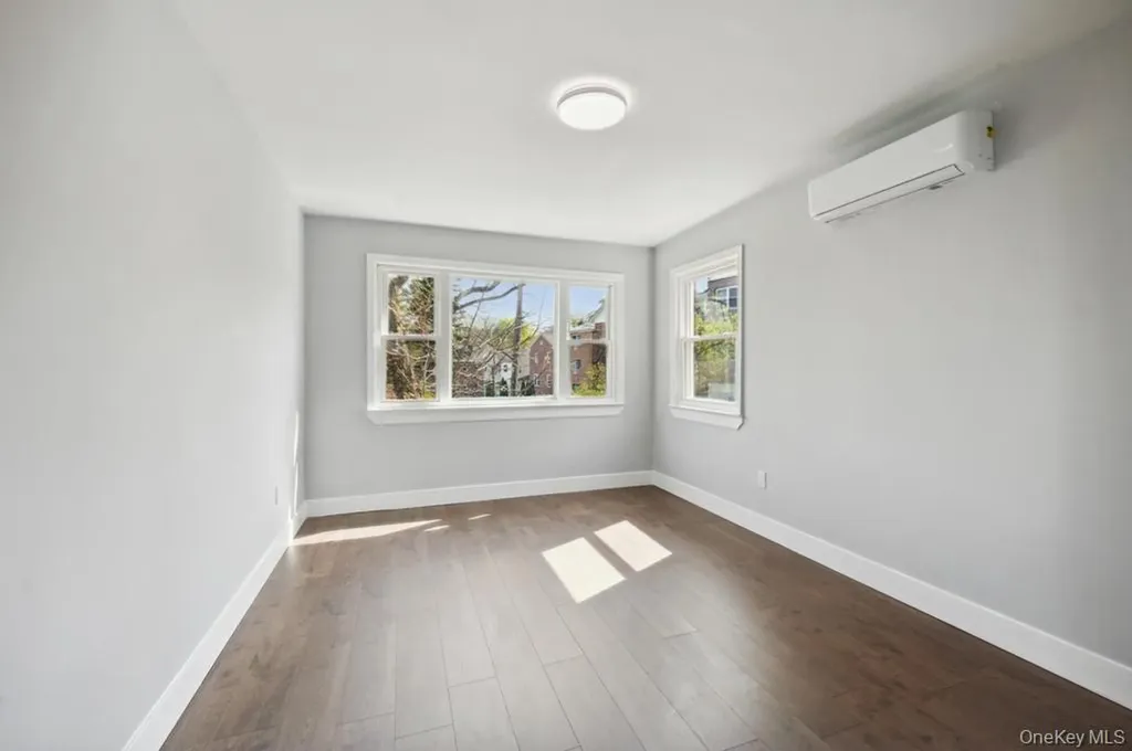 224 W 252nd Street Bronx NY 10471