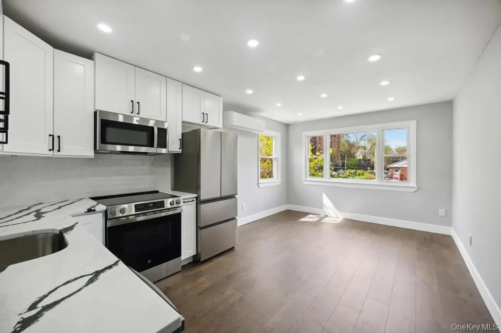 224 W 252nd Street Bronx NY 10471