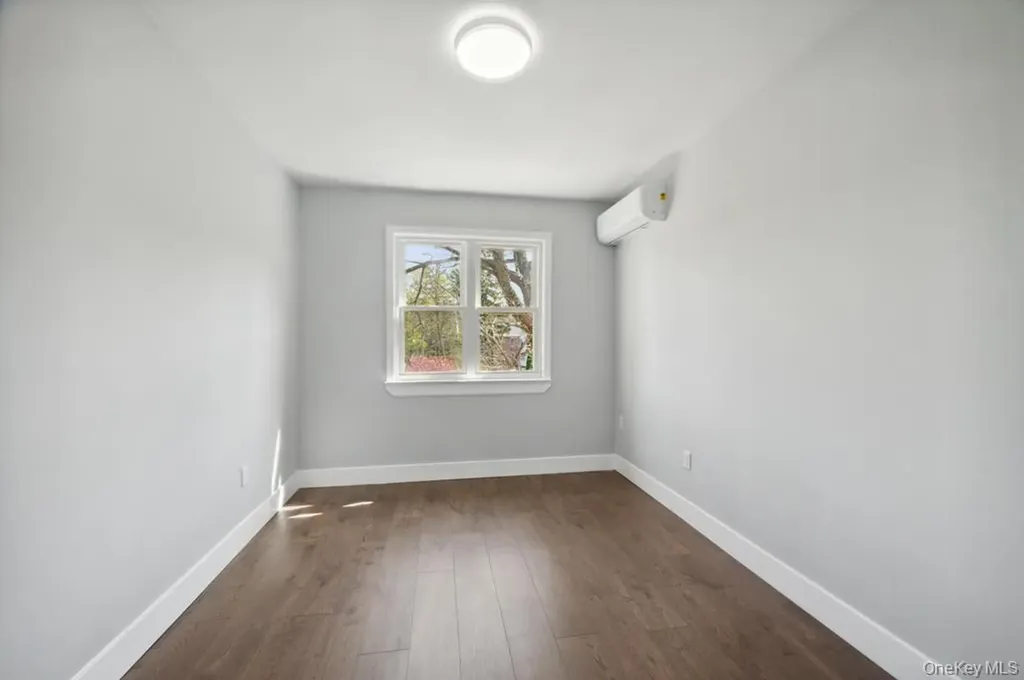 224 W 252nd Street Bronx NY 10471