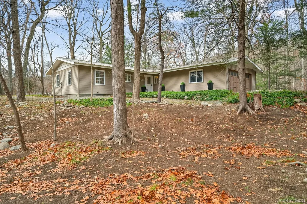 89 Maple Brook Road Tuxedo Park NY 10987
