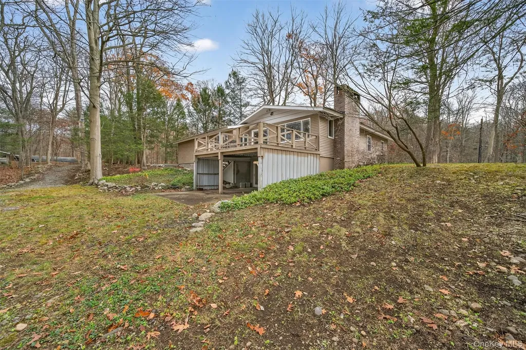 89 Maple Brook Road Tuxedo Park NY 10987