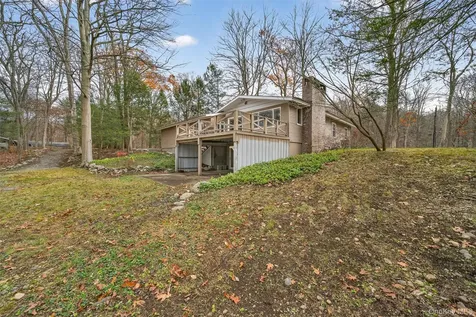 89 Maple Brook Road Tuxedo Park NY 10987