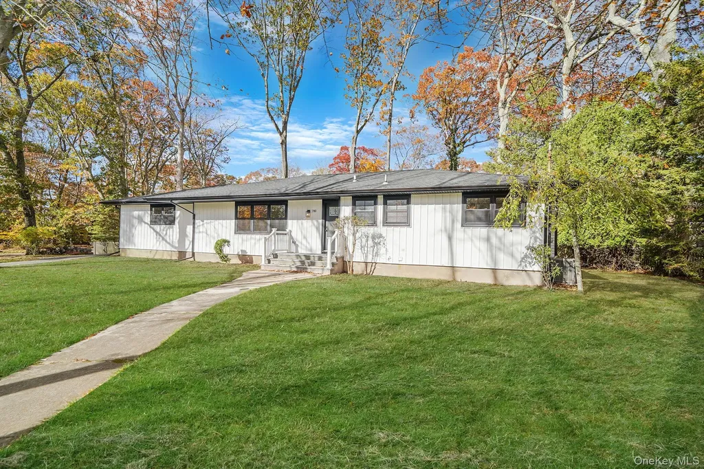 780 Westview Drive Mattituck NY 11952