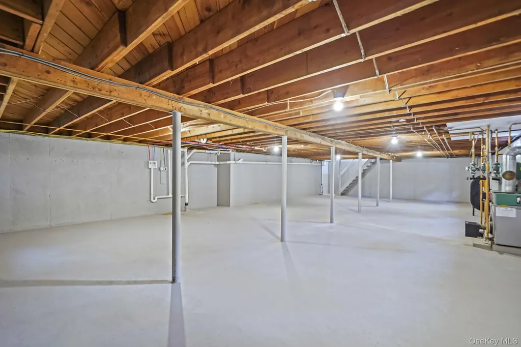 780 Westview Drive Mattituck NY 11952