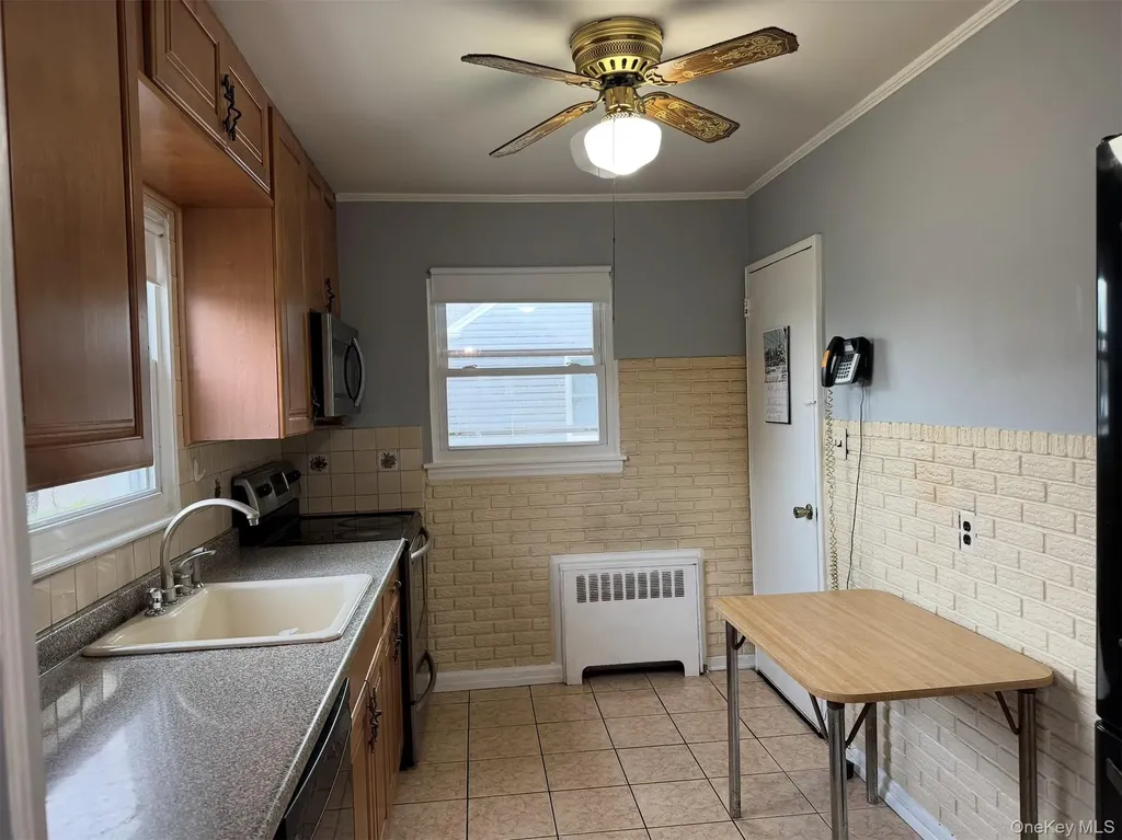 31 Irving Street Bethpage NY 11714