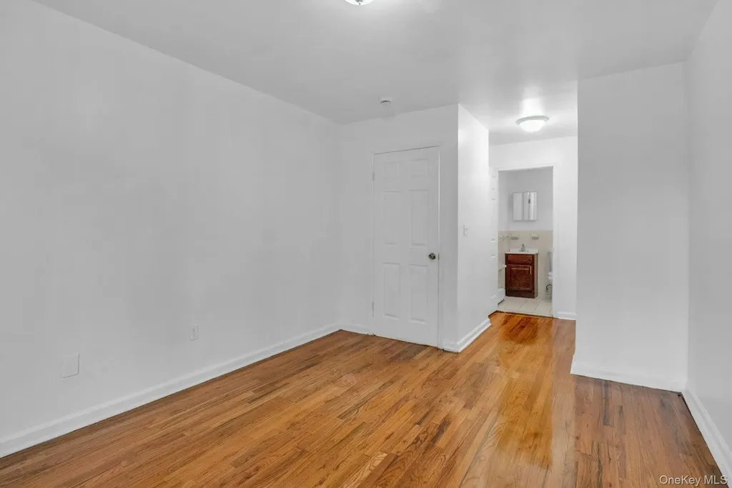 523 E 148th Street Bronx NY 10455