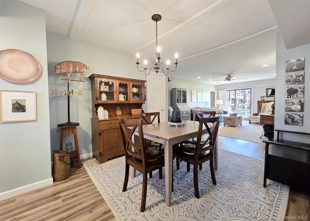 324 Mariners Way Copiague NY 11726