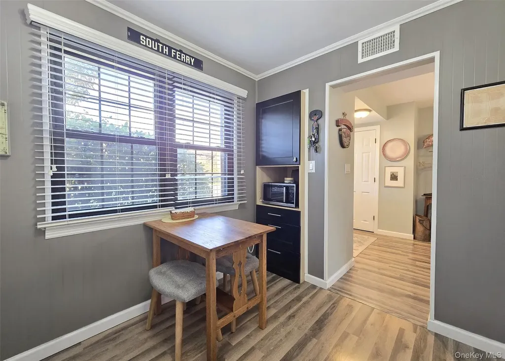 324 Mariners Way Copiague NY 11726