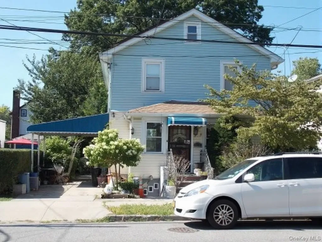 206-41 46th Avenue Bayside NY 11361
