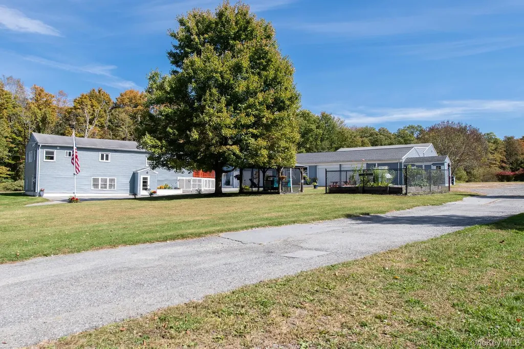 352-354 Ruskey Lane Hyde Park NY 12538