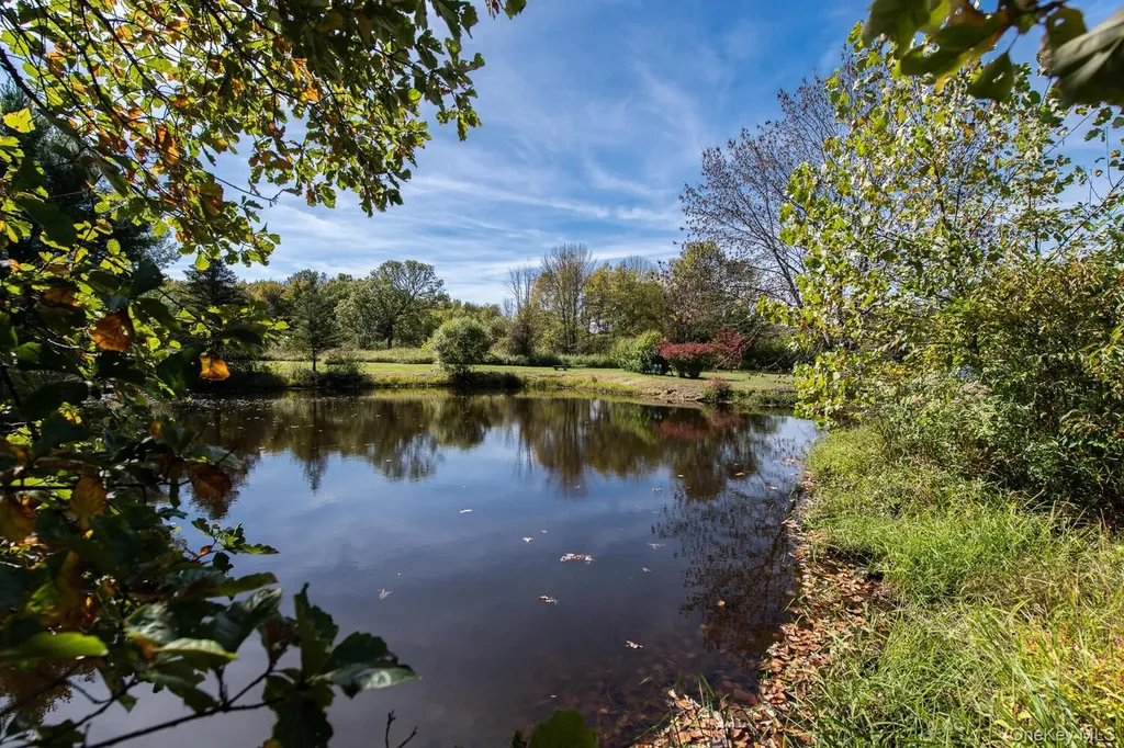 352-354 Ruskey Lane Hyde Park NY 12538