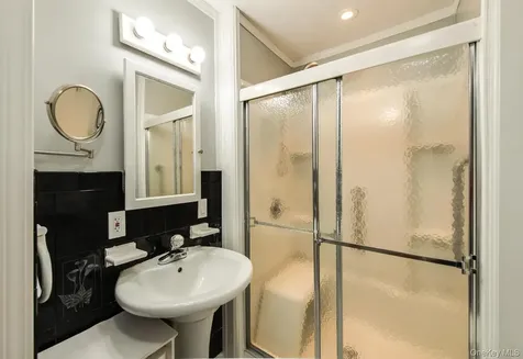 352-354 Ruskey Lane Hyde Park NY 12538