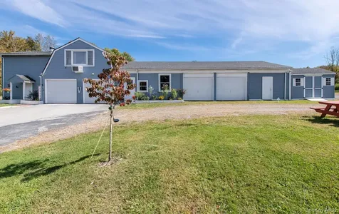 352-354 Ruskey Lane Hyde Park NY 12538