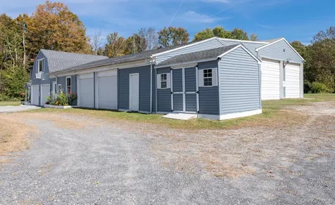 352-354 Ruskey Lane Hyde Park NY 12538