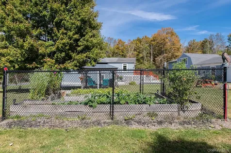 352-354 Ruskey Lane Hyde Park NY 12538