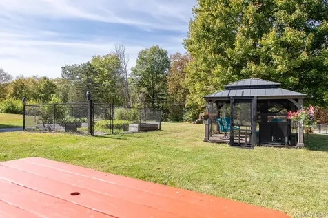 352-354 Ruskey Lane Hyde Park NY 12538