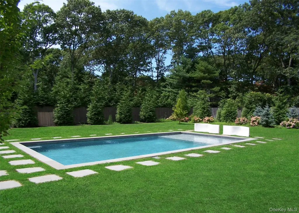 47 School Street Hampton Bays NY 11946