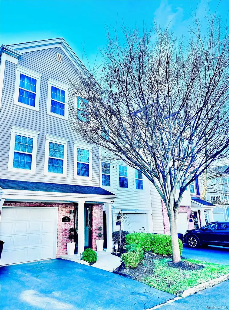 58 Rialto Way Patchogue NY 11772