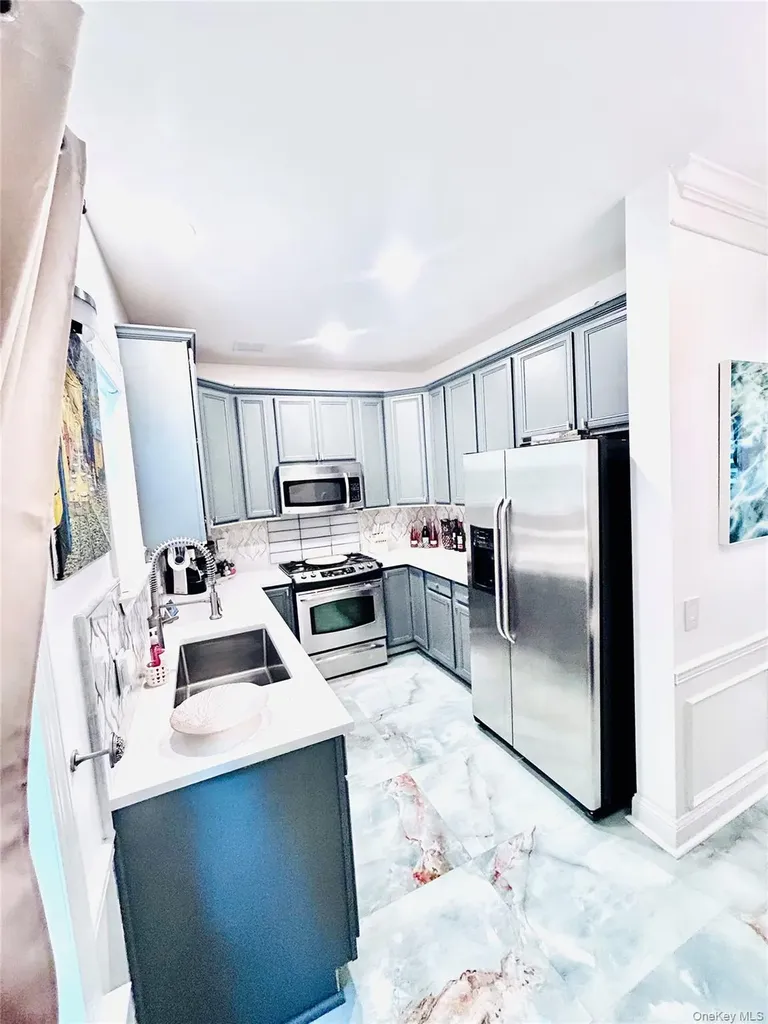 58 Rialto Way Patchogue NY 11772