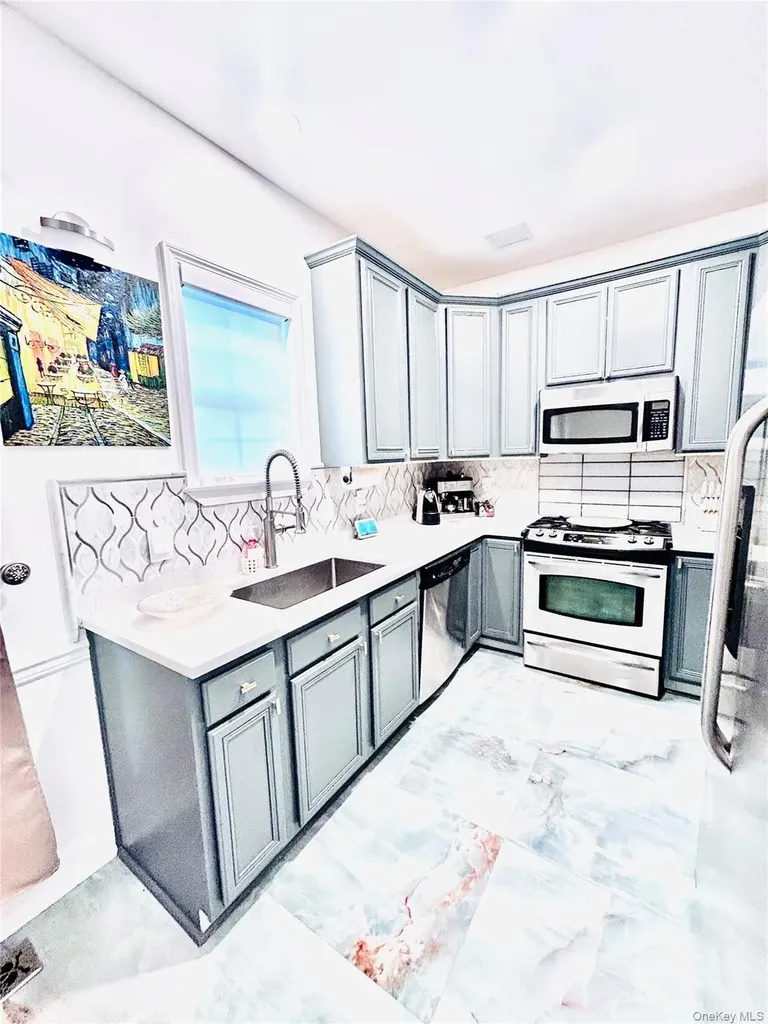 58 Rialto Way Patchogue NY 11772