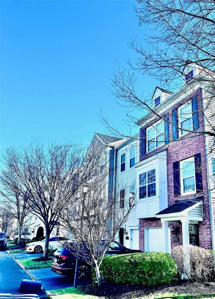 58 Rialto Way Patchogue NY 11772