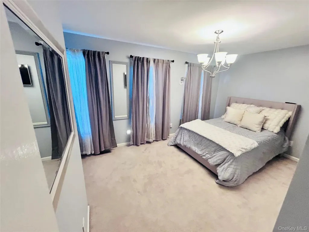 58 Rialto Way Patchogue NY 11772