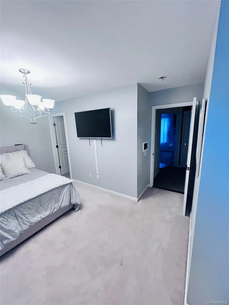 58 Rialto Way Patchogue NY 11772