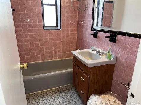 650 Warburton Avenue Yonkers NY 10701