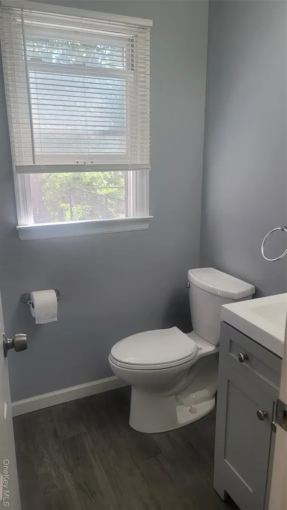 80-82 Laurel Boulevard Ronkonkoma NY 11779