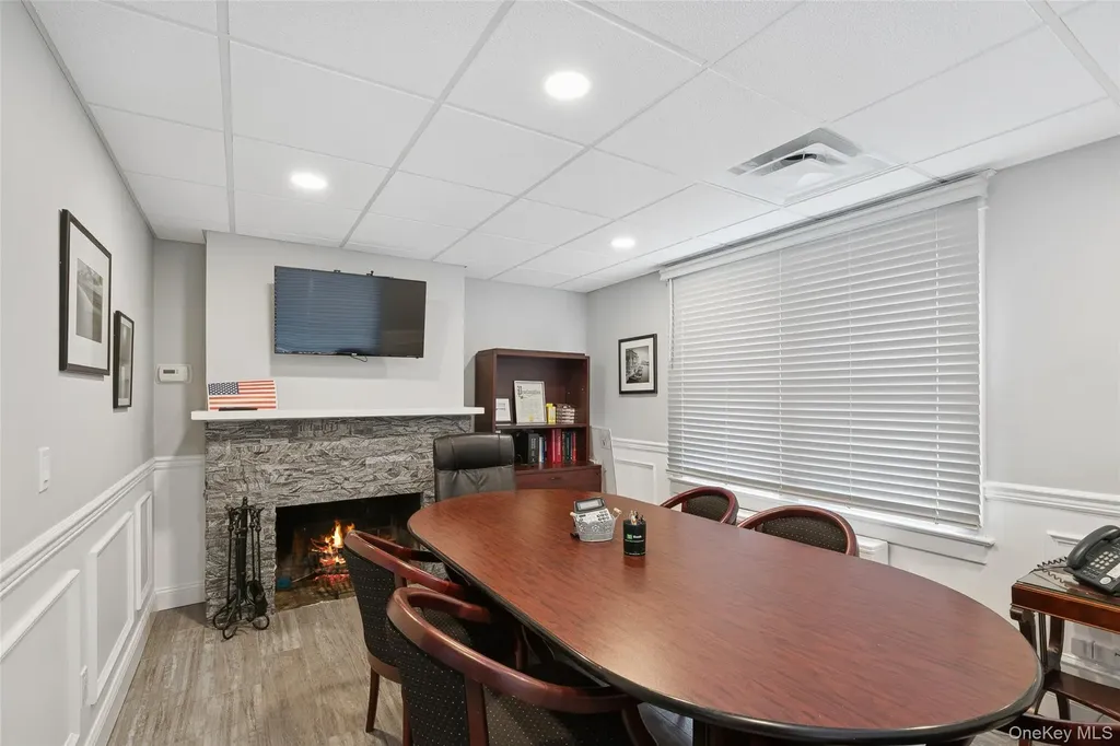 12 Manor Road Smithtown NY 11787