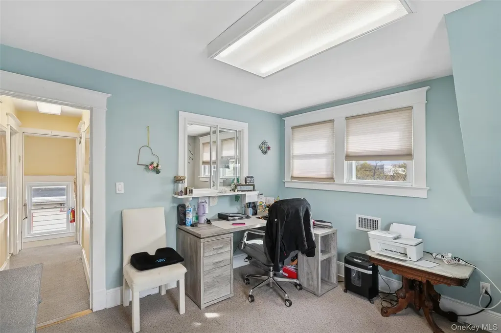 12 Manor Road Smithtown NY 11787