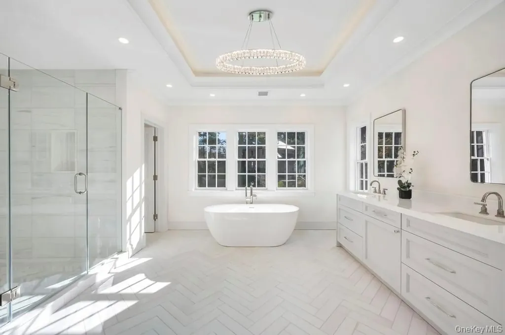 207 Mill Spring Road Manhasset NY 11030