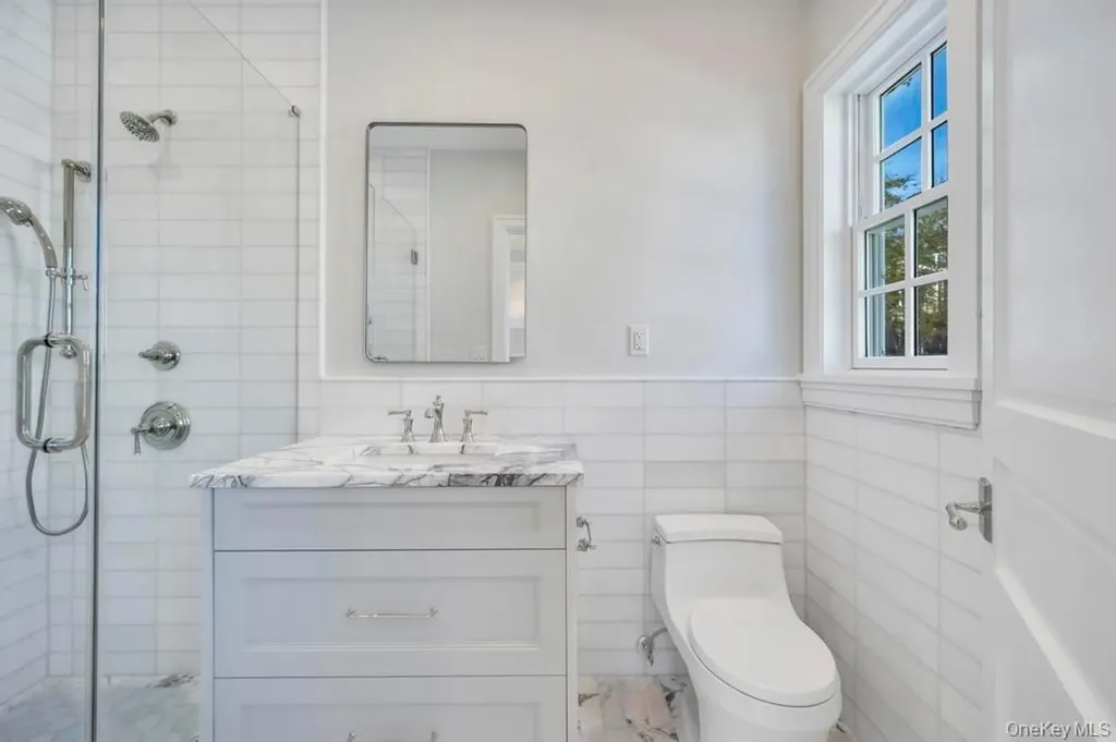 207 Mill Spring Road Manhasset NY 11030