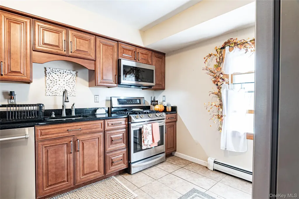 32 Deer Run Road Poughkeepsie NY 12603