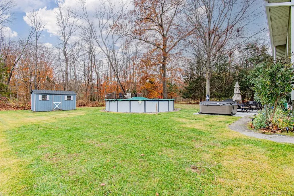 32 Deer Run Road Poughkeepsie NY 12603