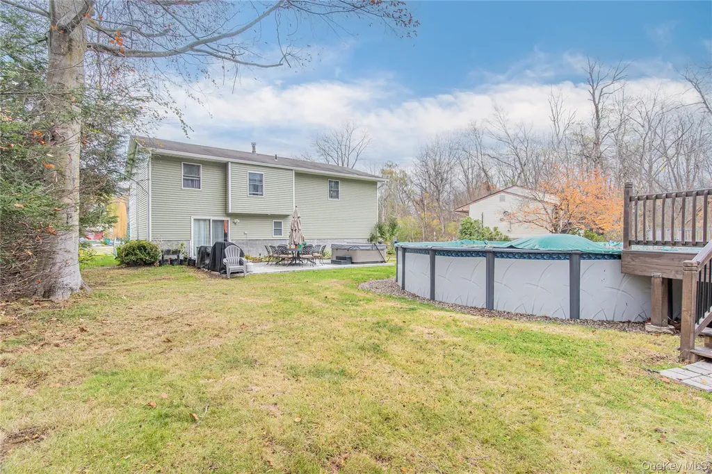 32 Deer Run Road Poughkeepsie NY 12603