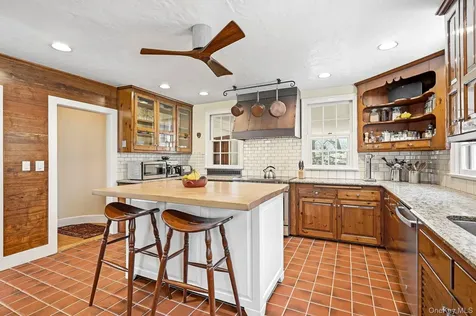 333 W Hartsdale Avenue Hartsdale NY 10530