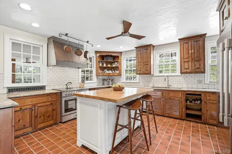 333 W Hartsdale Avenue Hartsdale NY 10530