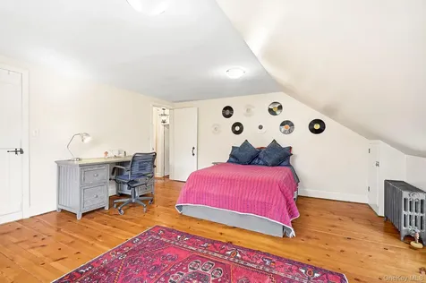333 W Hartsdale Avenue Hartsdale NY 10530