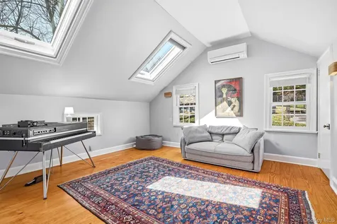 333 W Hartsdale Avenue Hartsdale NY 10530