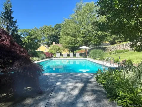 333 W Hartsdale Avenue Hartsdale NY 10530
