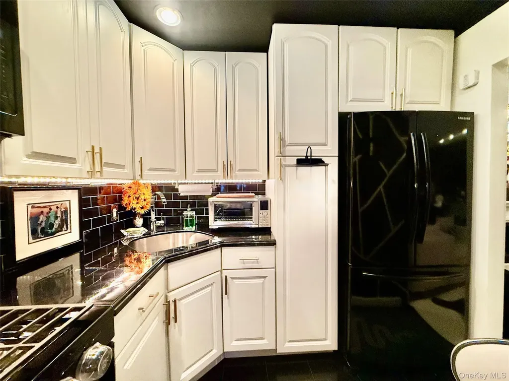 112-25 34th Avenue Corona NY 11368