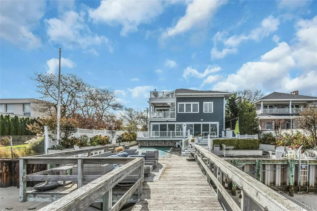 1600 Bay Boulevard Atlantic Beach NY 11509