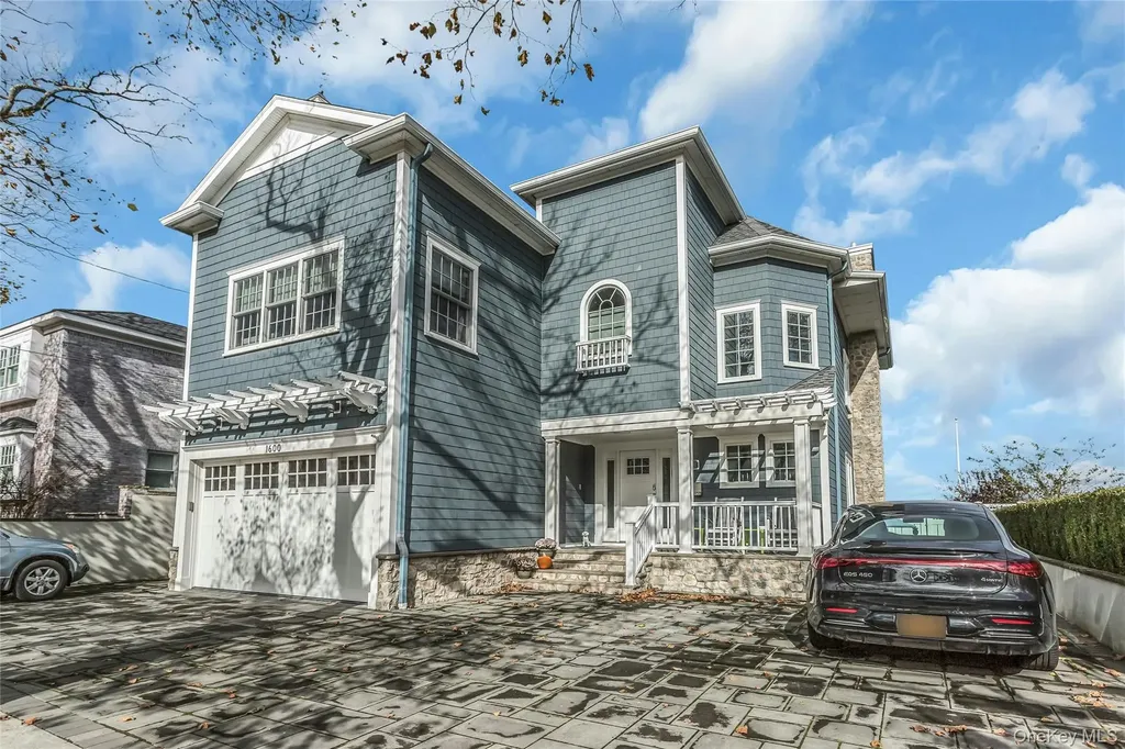 1600 Bay Boulevard Atlantic Beach NY 11509