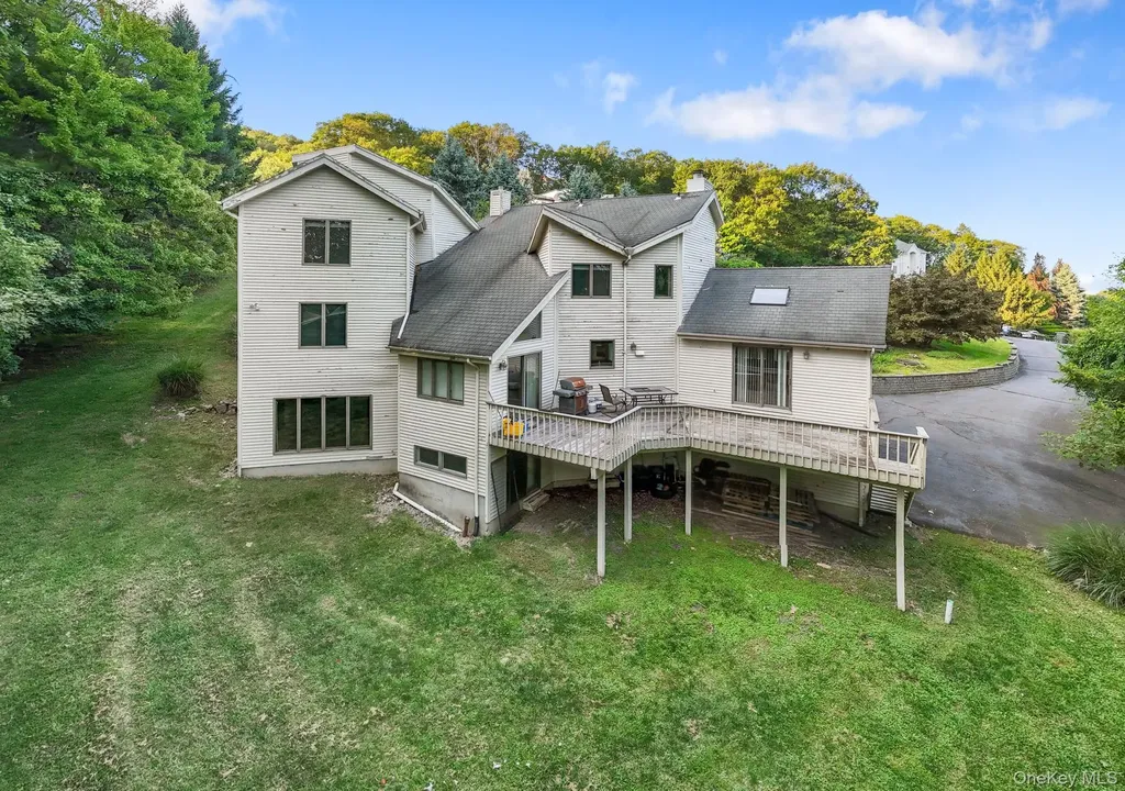 25 S Ridge Road Pomona NY 10970
