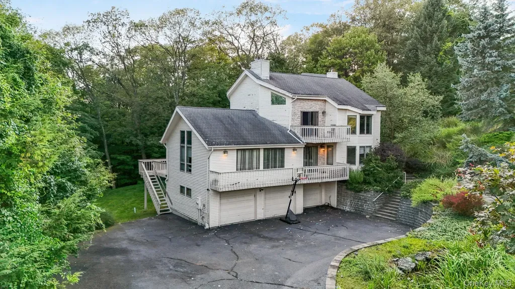 25 S Ridge Road Pomona NY 10970