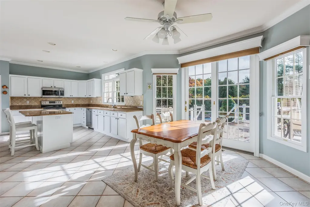 16 Ashley Loop Northport NY 11768