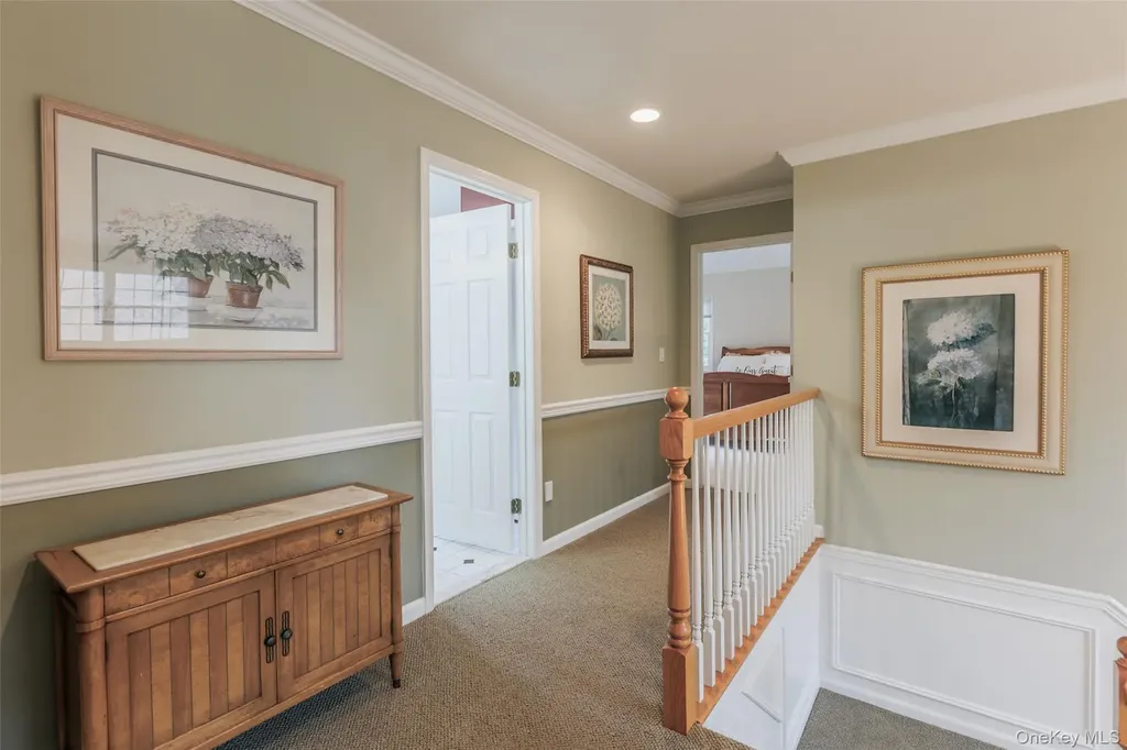 16 Ashley Loop Northport NY 11768