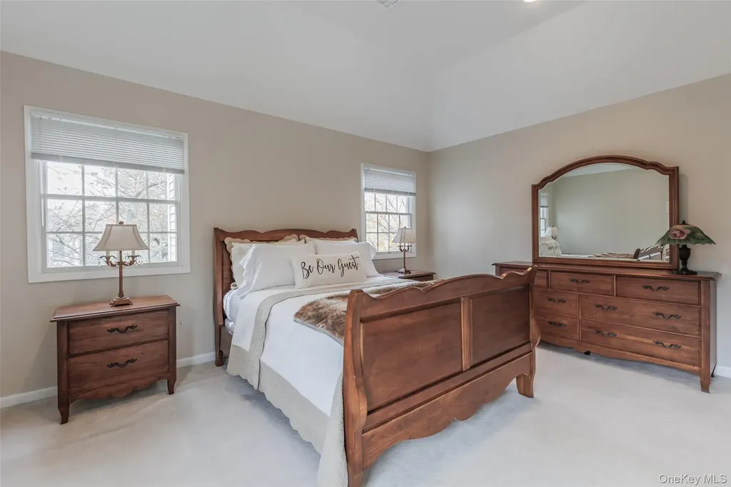 16 Ashley Loop Northport NY 11768